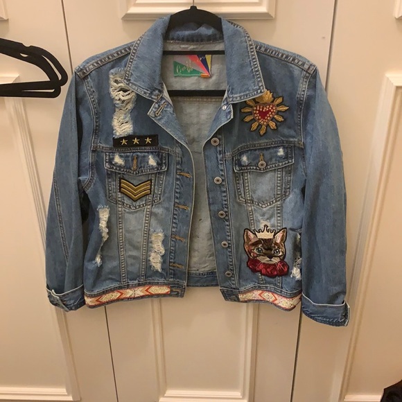 Custom jean jacket sewn with patches - Picture 1 of 6